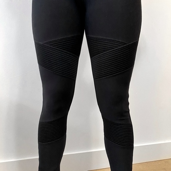 Motto Style Leggings - Picture 1 of 6